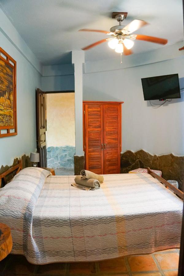 Hotel Boruca ตามารินโด ภายนอก รูปภาพ
